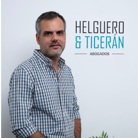 carlos helguero